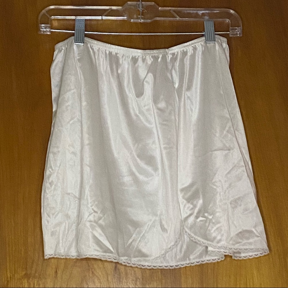 Vassarette L Half Slip
